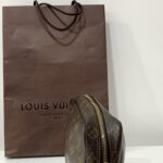 Louis Vuitton Pochette a mano Monogram